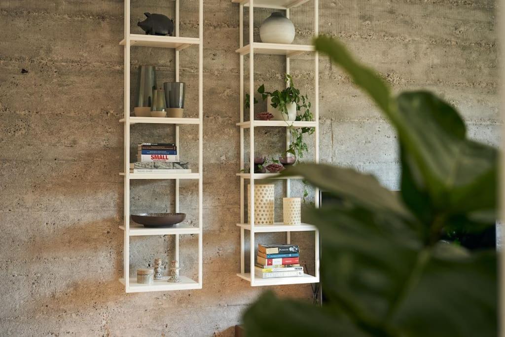 Ultracentral Two Rooms Apartment In Bucarest Esterno foto