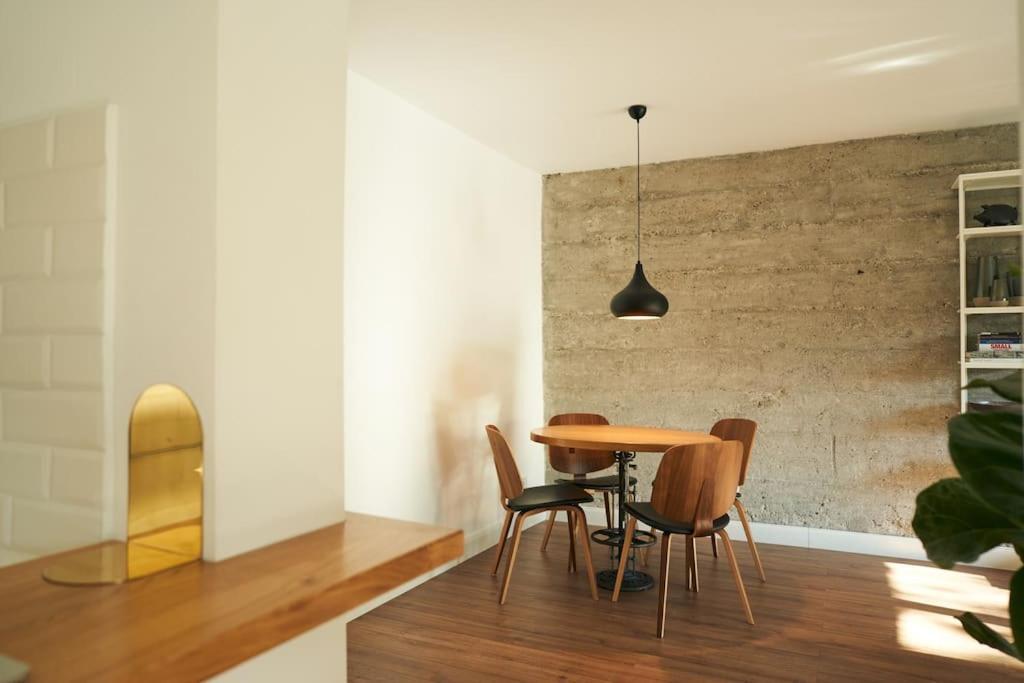 Ultracentral Two Rooms Apartment In Bucarest Esterno foto