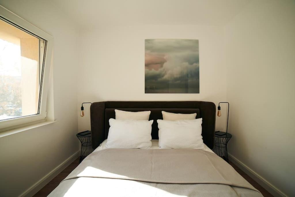Ultracentral Two Rooms Apartment In Bucarest Esterno foto