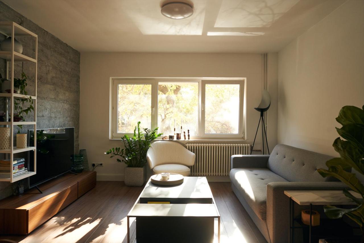 Ultracentral Two Rooms Apartment In Bucarest Esterno foto